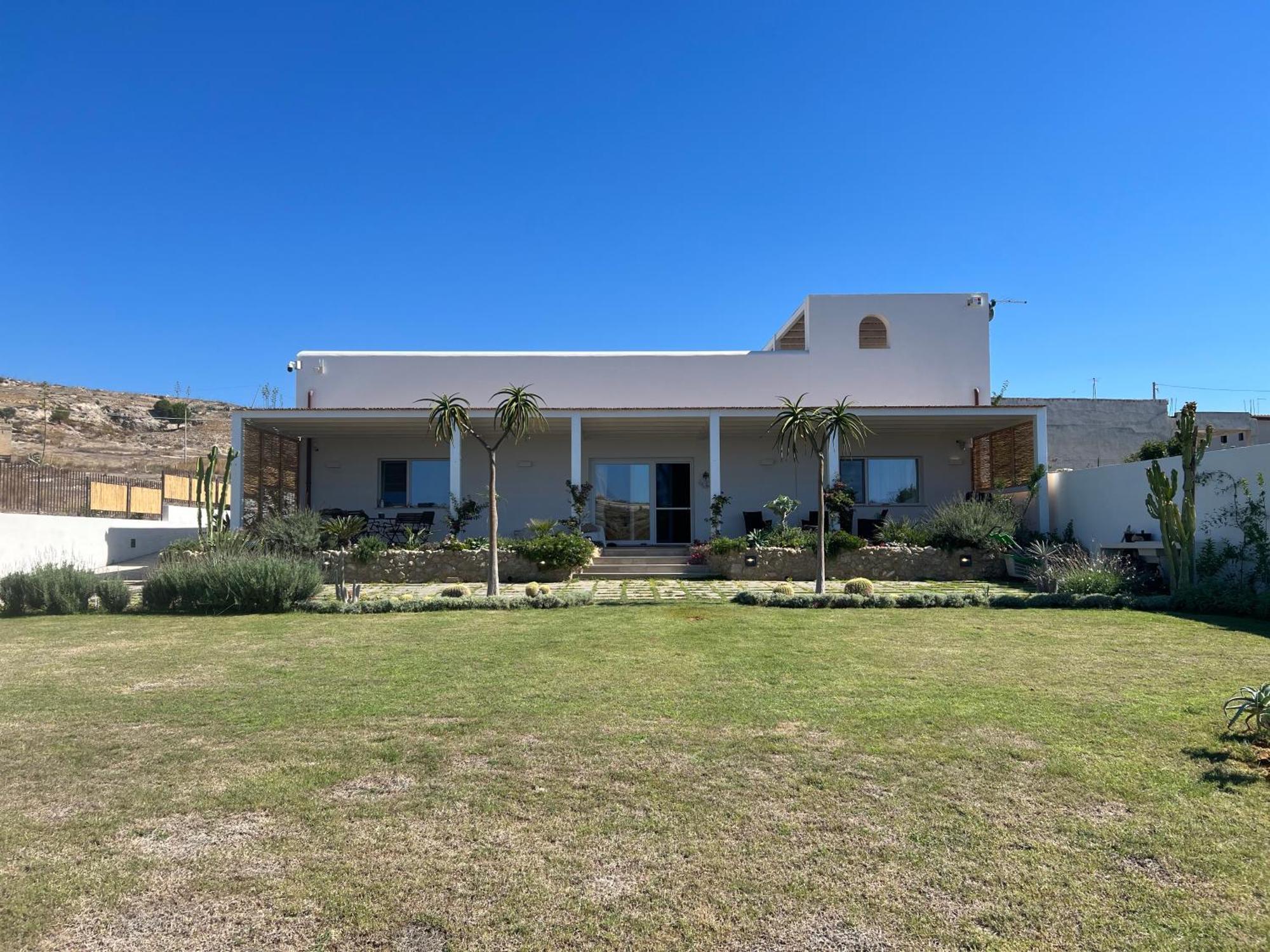 Villa Aries - Rural Chic Experience Gela Room photo